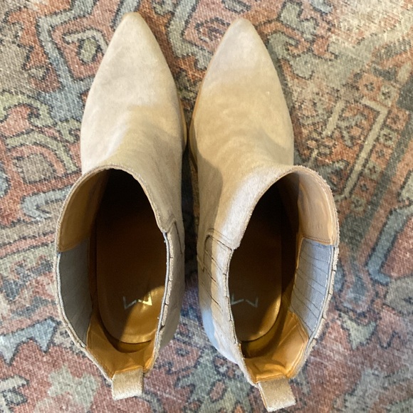 Marc Fisher Suede Oshay Pointed Toe Bootie - Picture 4 of 4